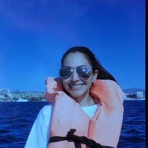 Meet your Posher, Anabel